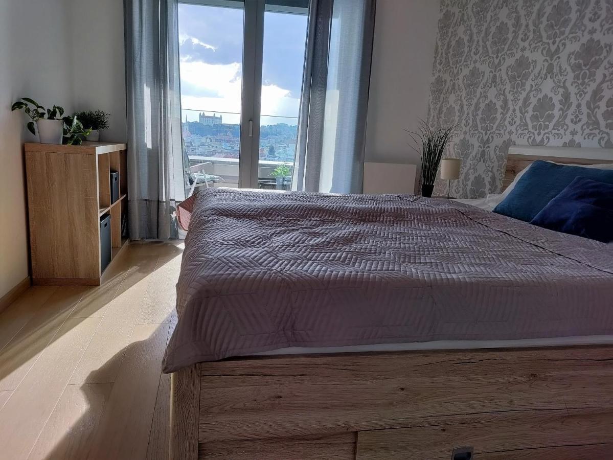 Cozy 2 Rooms Flat - Castle View Bratislava Luaran gambar